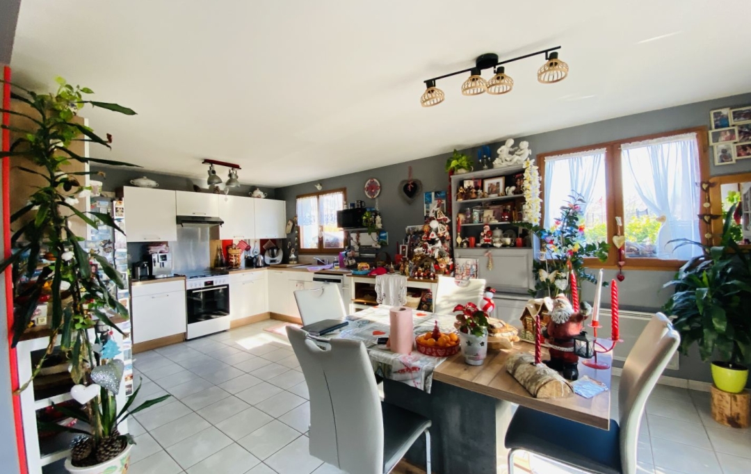  SARL PICOT IMMOBILIER -  La Petite Agence  : House | SAINT-LAURENT-DU-PONT (38380) | 94 m2 | 265 000 € 